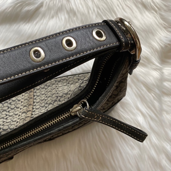 Coach Shoulder Bag - Picture 4 of 6